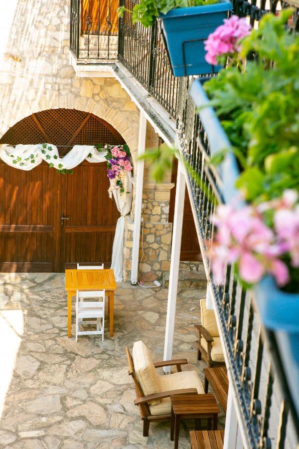 Annemin Harabesi Otel Çeşme Luaran gambar
