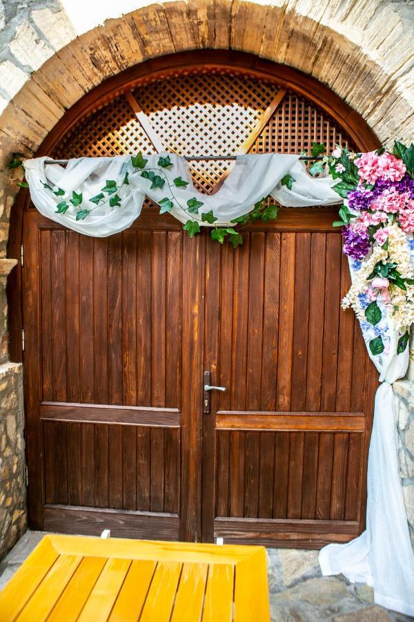 Annemin Harabesi Otel Çeşme Luaran gambar