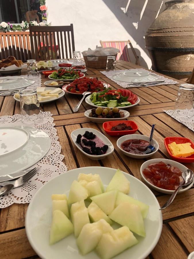 Annemin Harabesi Otel Çeşme Luaran gambar