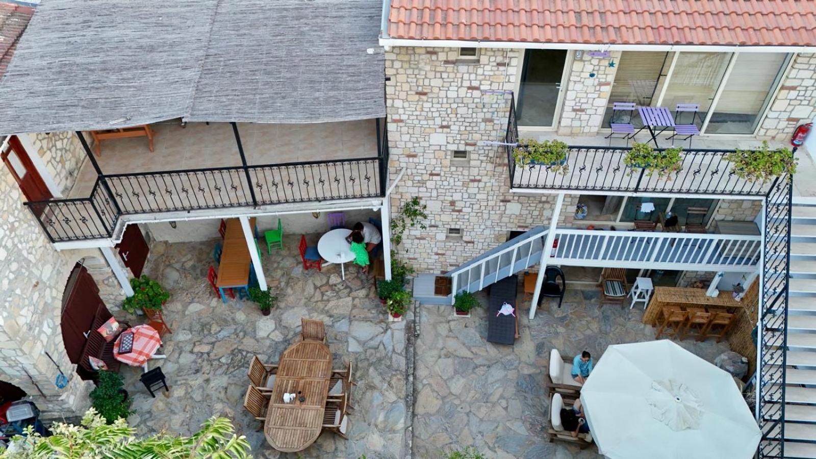 Annemin Harabesi Otel Çeşme Luaran gambar